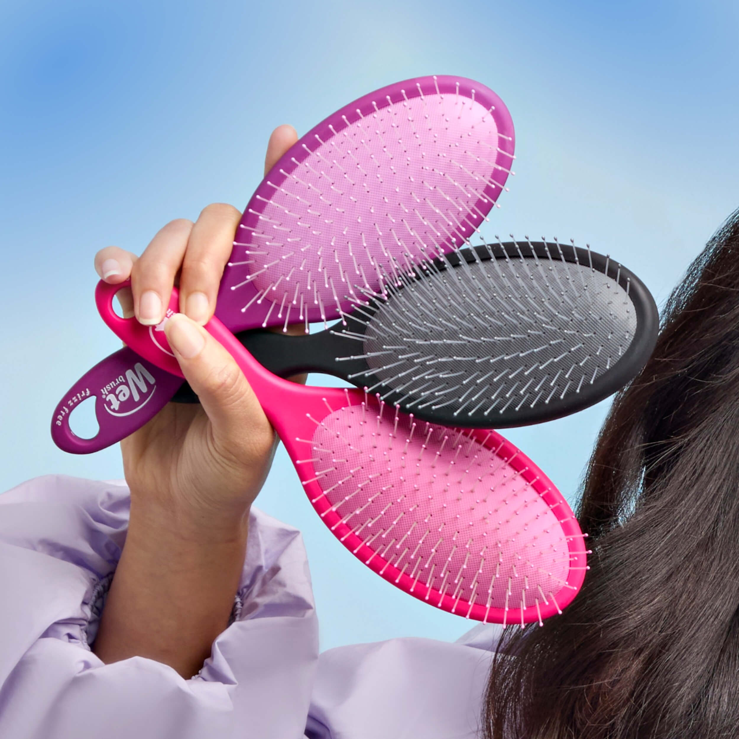 Frizz-Free Detangler - Pink - Image 9